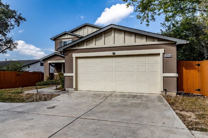 10414 Legacy Hill - Photo 2 of 39