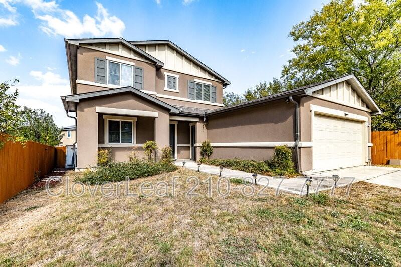 10414 Legacy Hill - Photo 3 of 39