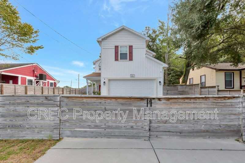 2703 E Surrey Dr - Photo 2 of 36