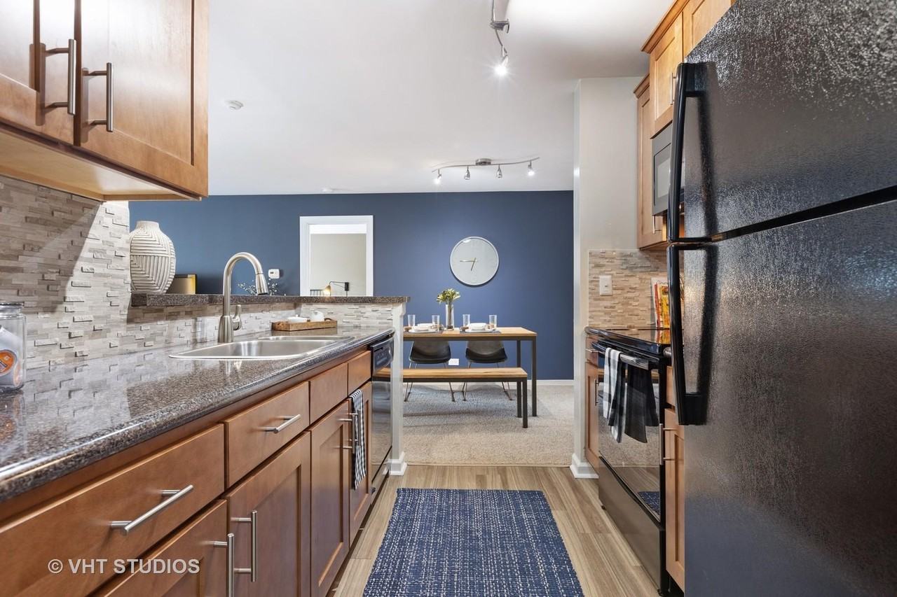 11 Kensington Drive #205 - Photo 3 of 41