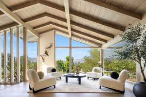 featured image of 9425 Gierson Avenue