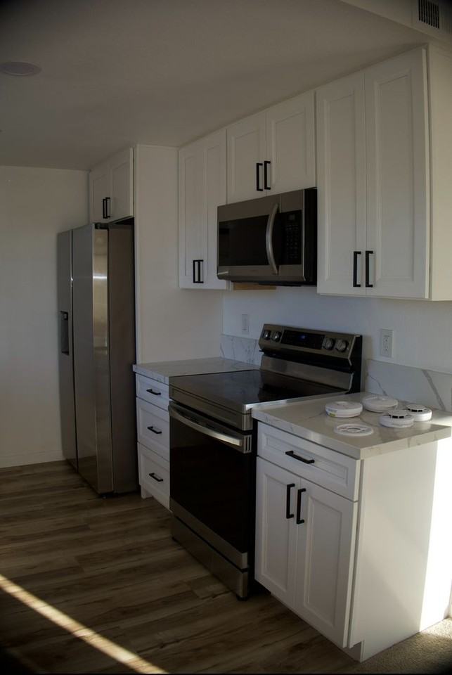 1910 East 24th Street #18