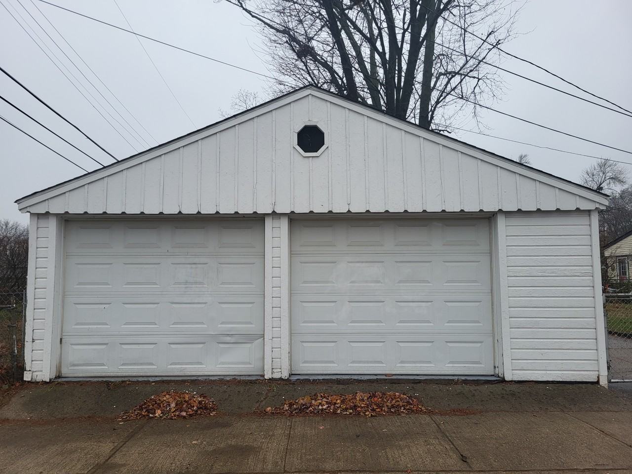 25605 Hanover Street - Photo 2 of 18