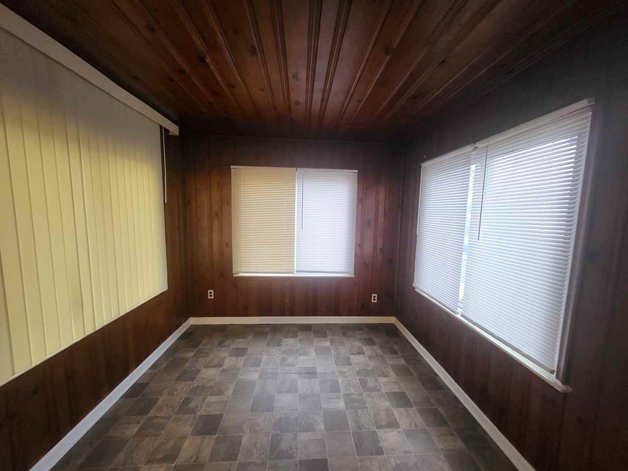 25605 Hanover Street - Photo 6 of 18