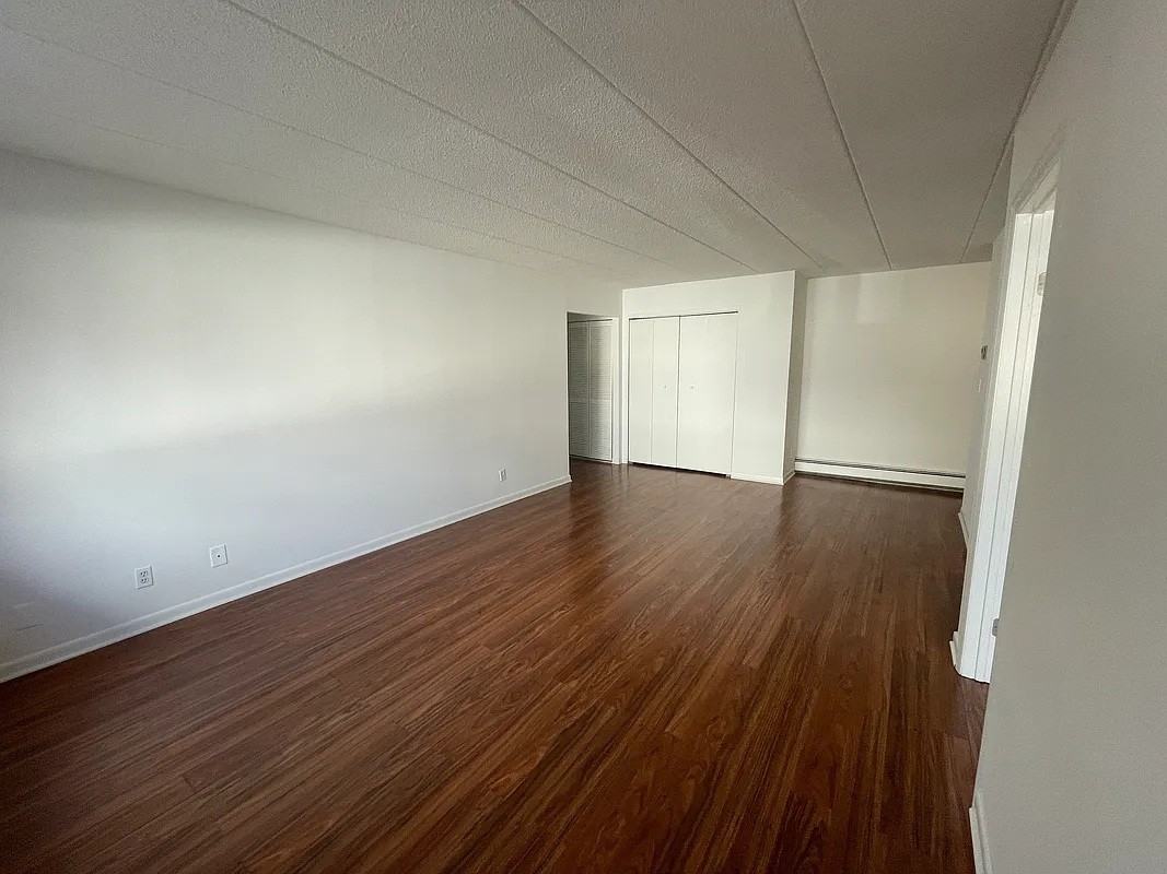 6125 Woodside Ave - Photo 4 of 12