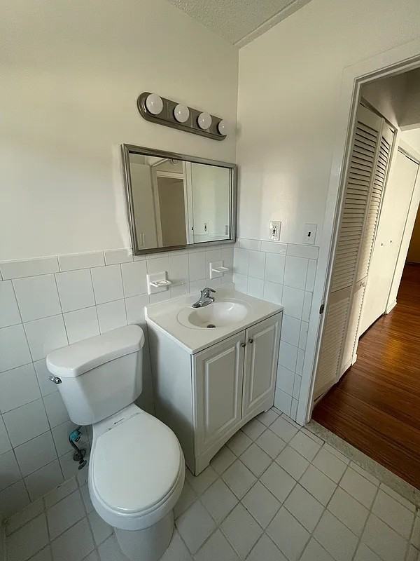 6125 Woodside Ave - Photo 7 of 12