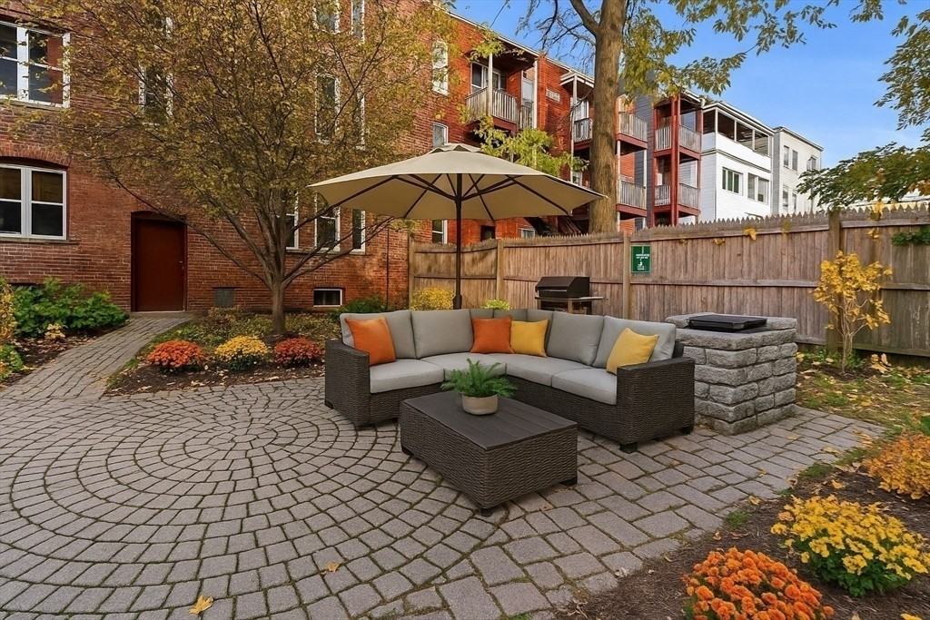 764 Cambridge St - Photo 5 of 24