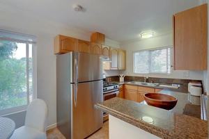 featured image of 911 Missouri Street #8