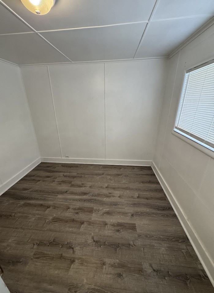 359 Oregon Street - Photo 3 of 9