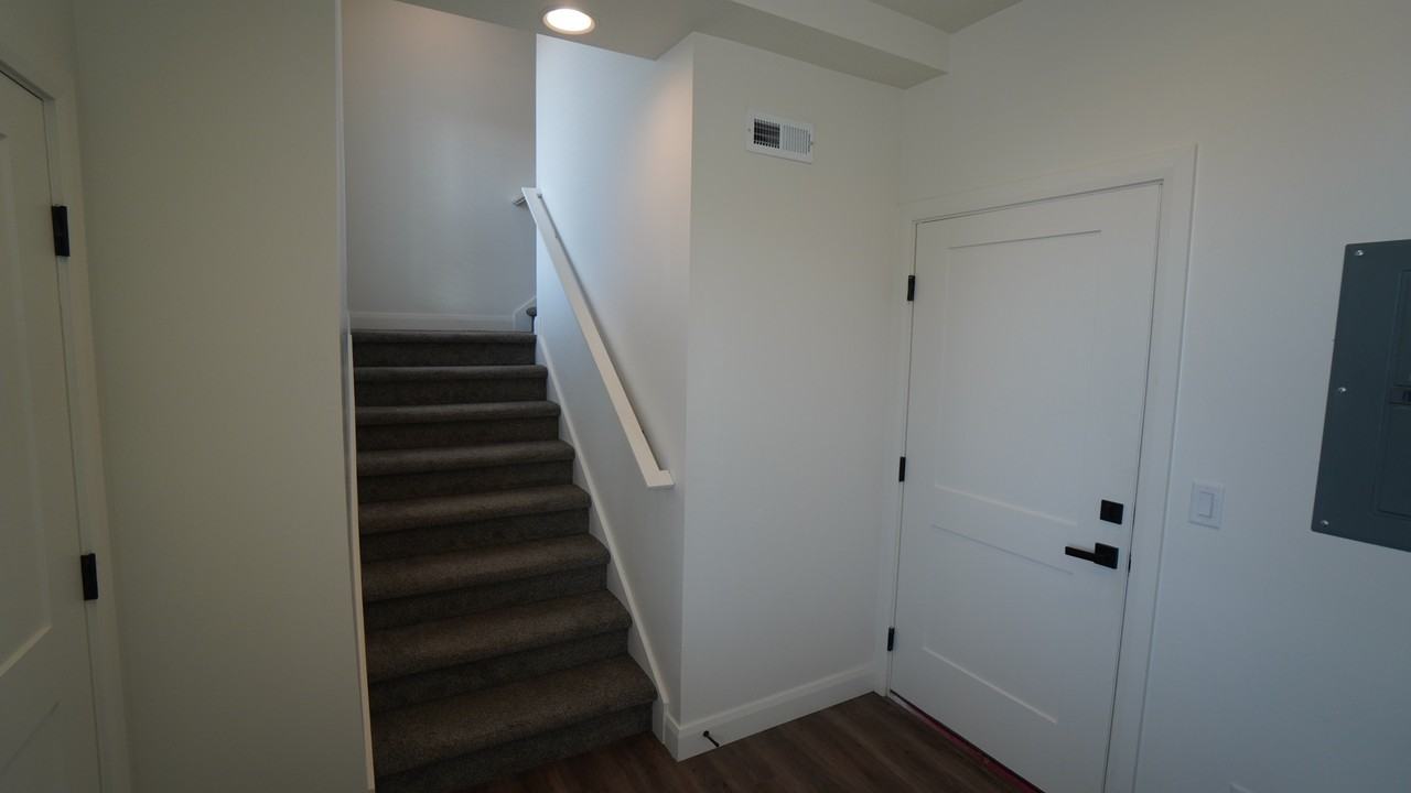 2925 S Highwayste #1 - Photo 3 of 23