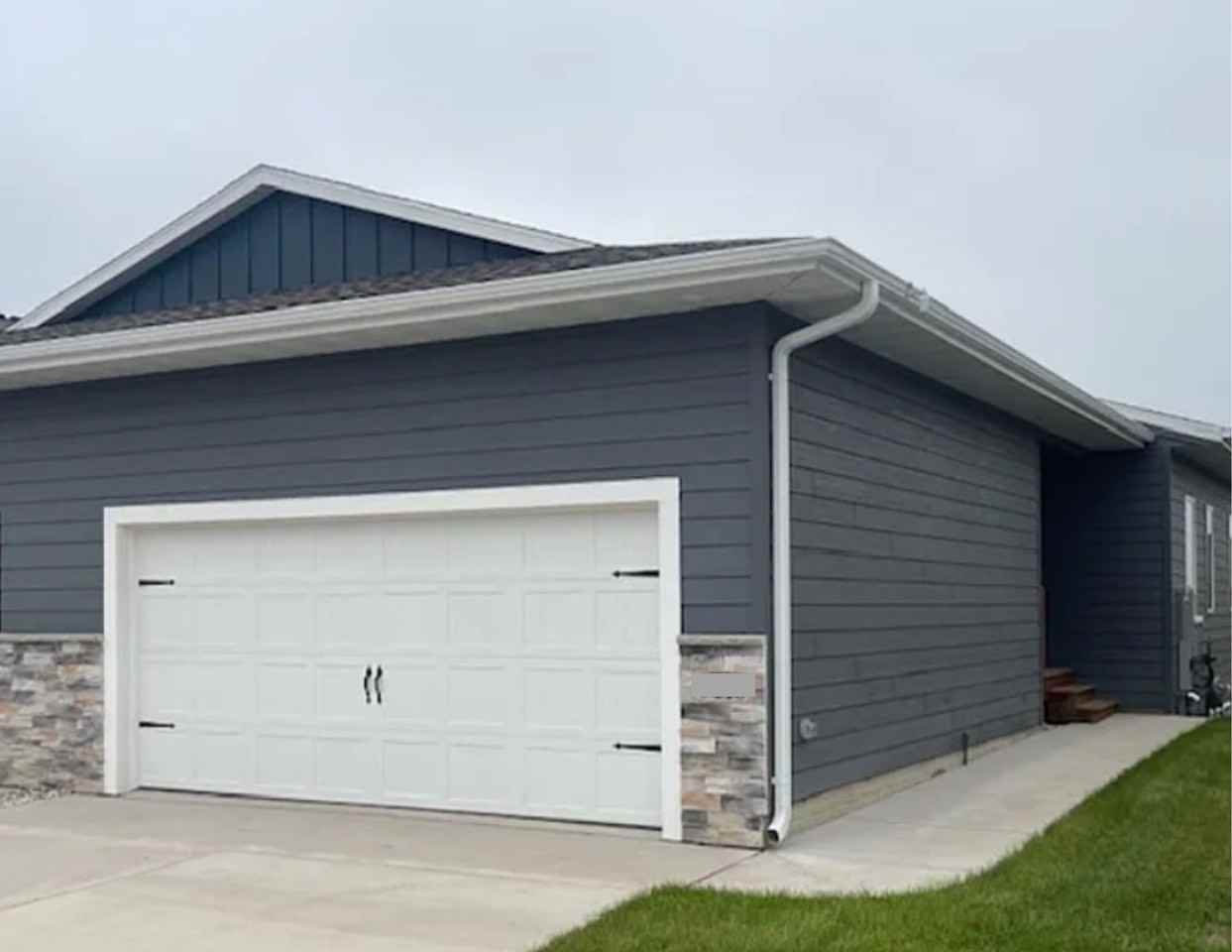 S Tennis Ln #9613 - Photo 2 of 18