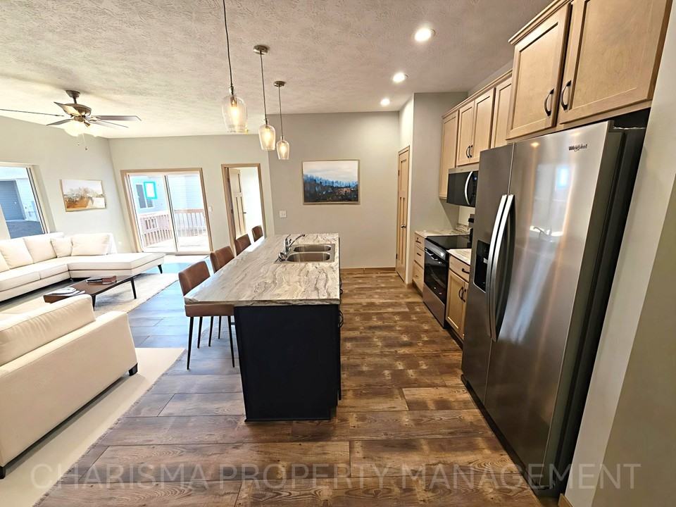 S Tennis Ln #9613 - Photo 6 of 18