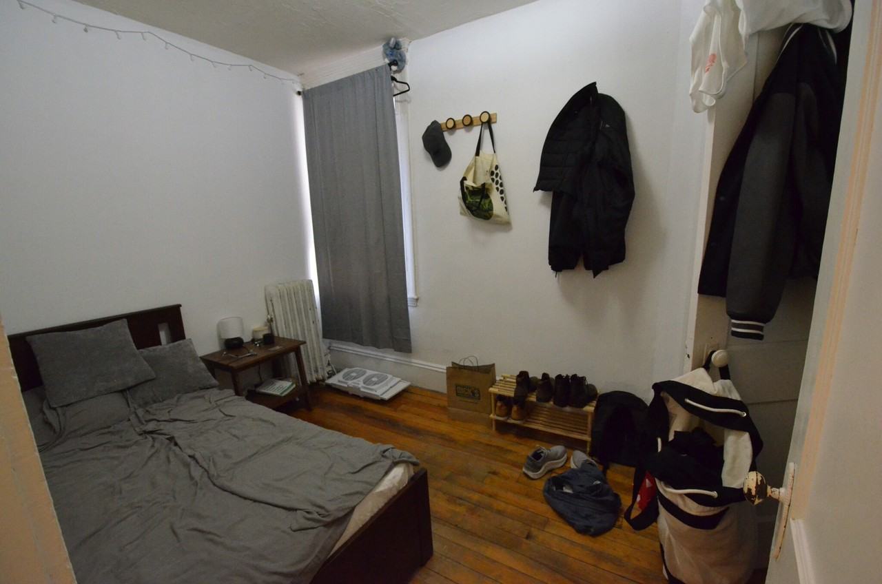 Burbank St #18 - Photo 7 of 14