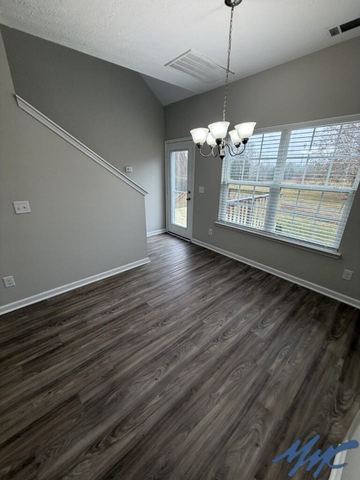 193 Lyndhurst Dr - Photo 6 of 25