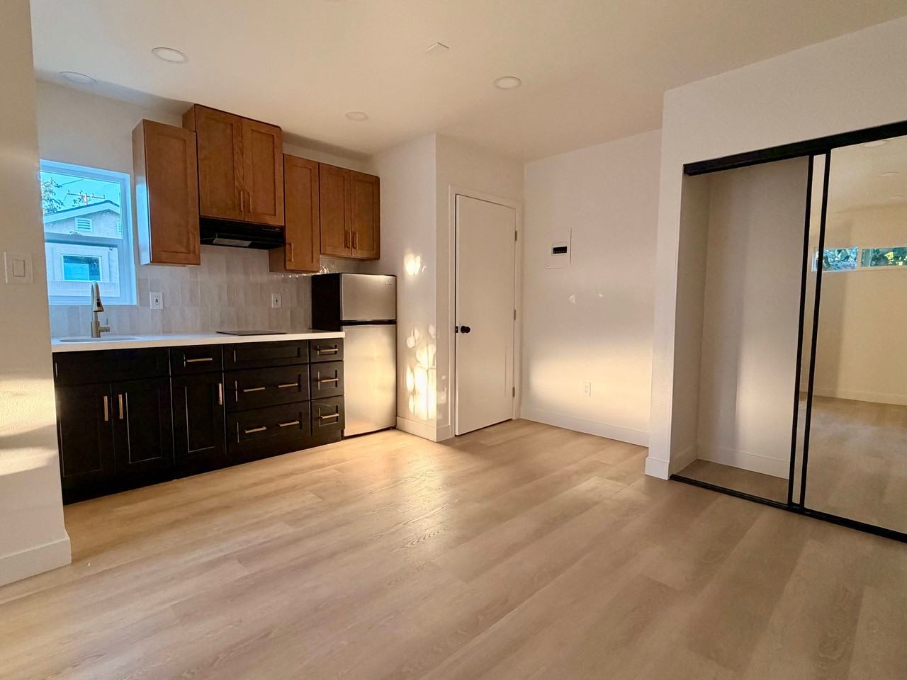 714 S Philadelphia St #NA - Photo 2 of 12