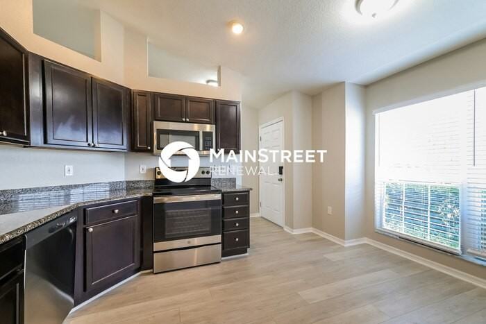 1040 Condor Dr - Photo 5 of 16