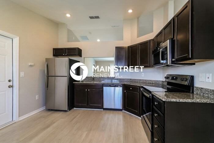 1040 Condor Dr - Photo 6 of 16