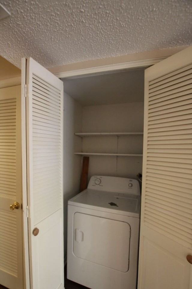 2510 Delmar Dr - Photo 3 of 50