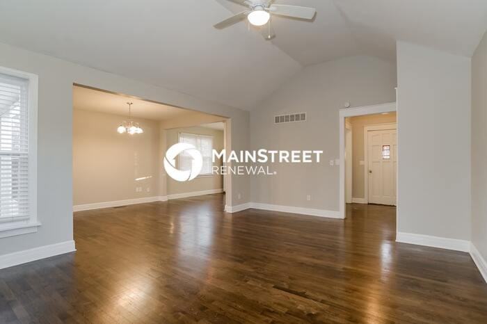 12806 Richmond Ave - Photo 2 of 17