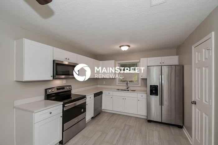 3803 Bakers Ferry Rd Sw - Photo 5 of 16