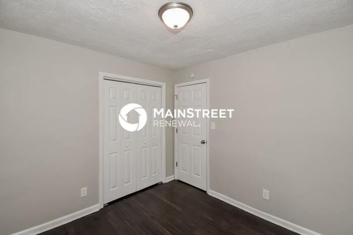 3803 Bakers Ferry Rd Sw - Photo 6 of 16