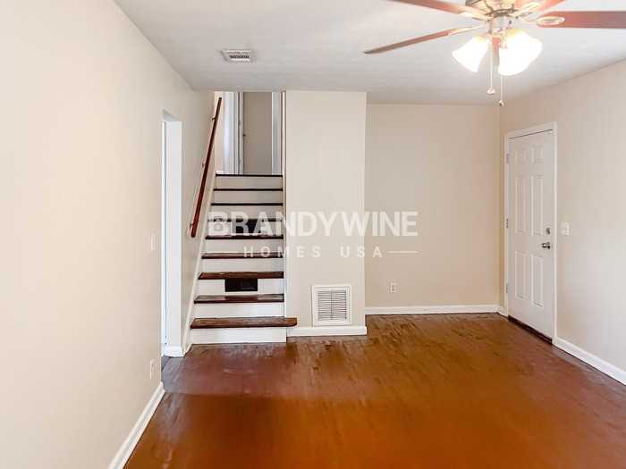 930 Jorick Ct W - Photo 4 of 32