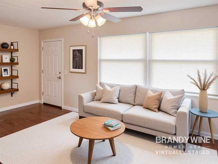 930 Jorick Ct W - Photo 5 of 32