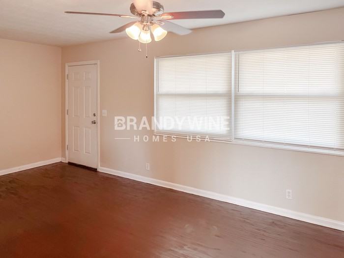 930 Jorick Ct W - Photo 6 of 32