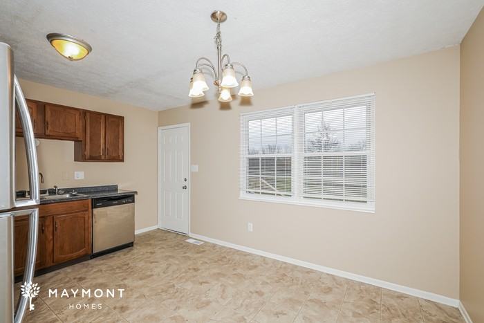 3255 Mohave Ln - Photo 6 of 11