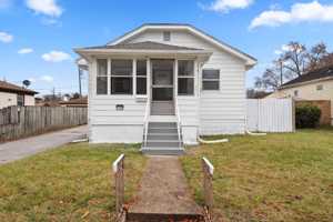 featured image of 139 North Dwiggins Avenue