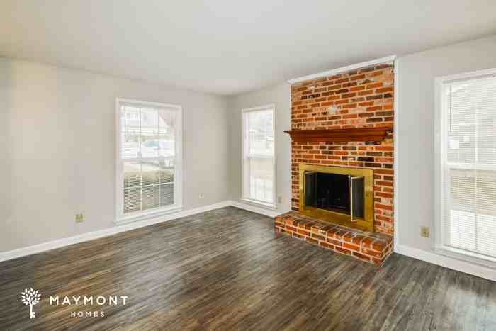 5817 Carriage Brook Rd - Photo 5 of 13