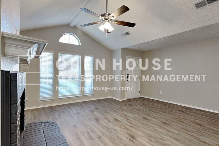 1900 Cedar Tree Dr - Photo 5 of 22