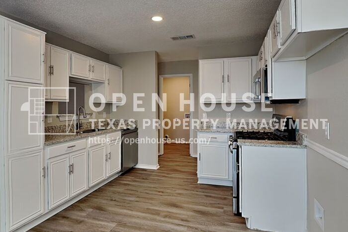 1900 Cedar Tree Dr - Photo 7 of 22