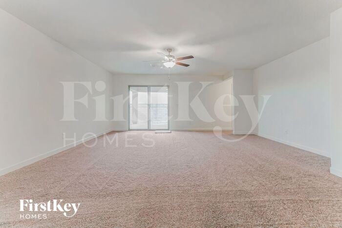 976 20th Street - Photo 2 of 16