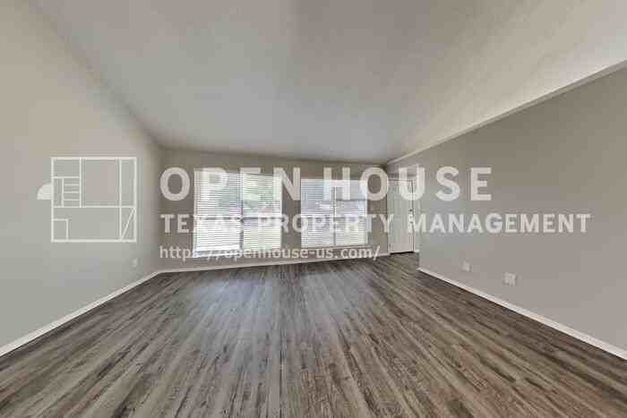 2906 Lotus Ln - Photo 5 of 21