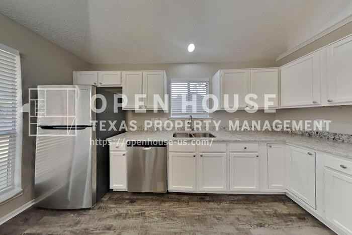 2906 Lotus Ln - Photo 7 of 21