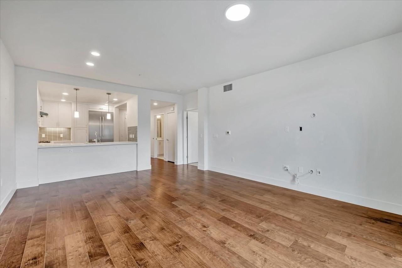 657 Walnut Street - Photo 6 of 27