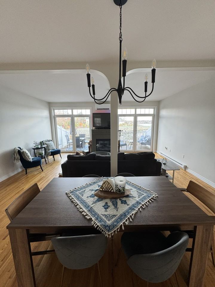 3 Arthur Lismer Court - Photo 7 of 34