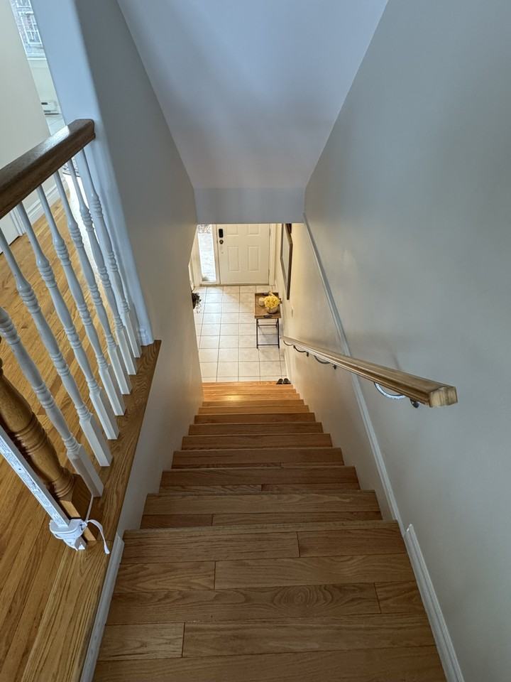 3 Arthur Lismer Court - Photo 5 of 34