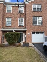 featured image of 3 Arthur Lismer Court