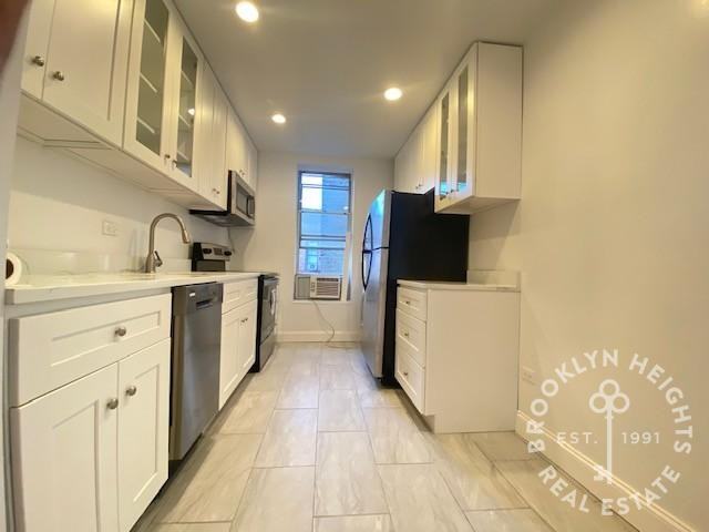 Garfield Pl #4 - Photo 3 of 20