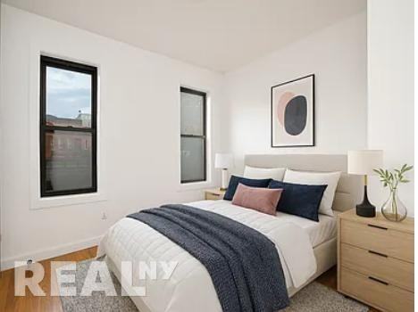 17th St #5 - Photo 3 of 19