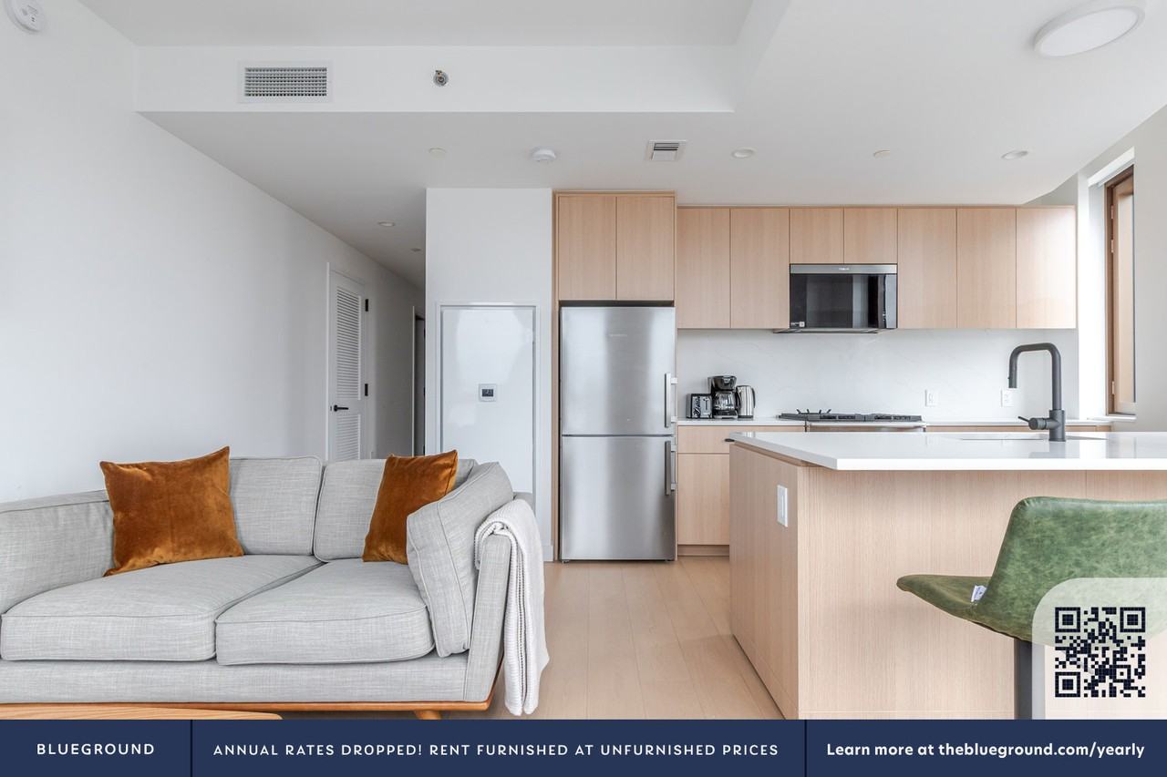 482 Kent Avenue - Photo 3 of 26