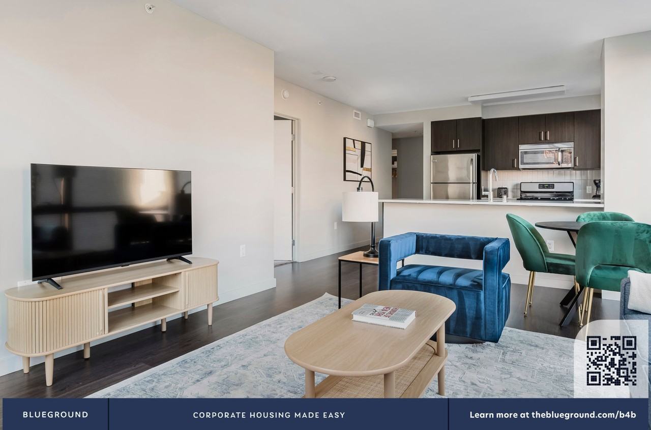 101 Polk St #2102 - Photo 6 of 37