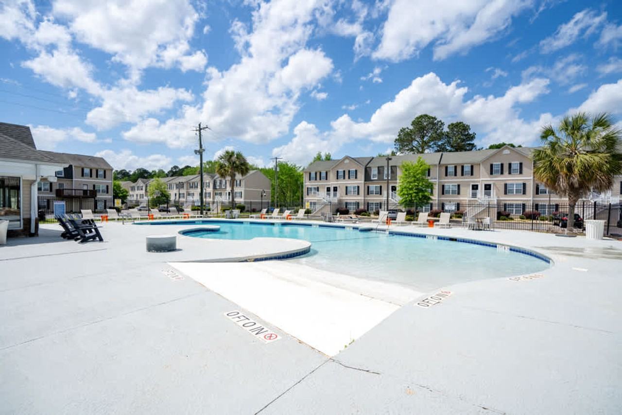 1051 Southern Drive - Photo 4 of 99