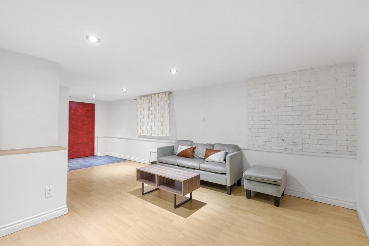 2580 Trafalgar St #1353850P - Photo 2 of 23