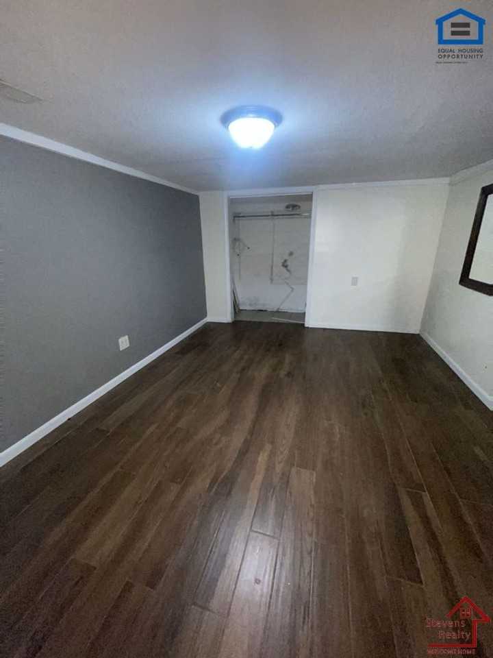 4212 Ivy Avenue #Bsmt - Photo 3 of 15