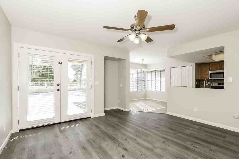 7519 W Sequoia Dr - Photo 4 of 17