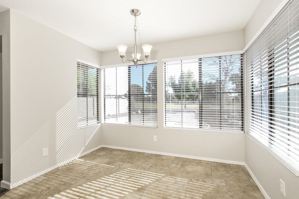 7519 W Sequoia Dr - Photo 5 of 17