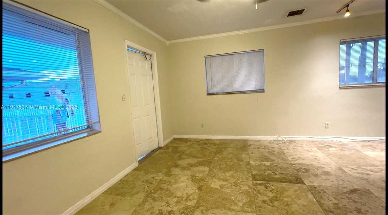 1856 Northeast 46th Street #1856F8 - Photo 7 of 22